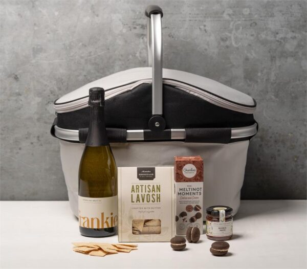 Parkside Sparkling and Nibbles Picnic Hamper